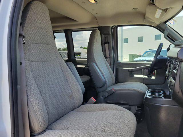 2023 Chevrolet Express Passenger RWD 3500 Extended Wheelbase LT
