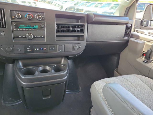 2025 Chevrolet Express Passenger RWD 3500 Extended Wheelbase LT