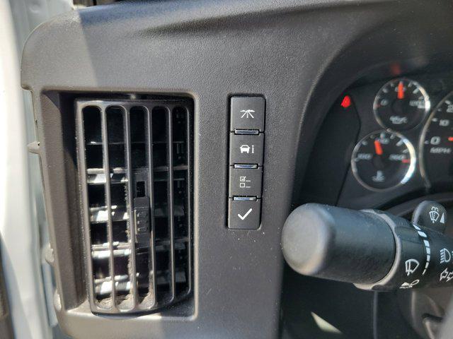 2025 Chevrolet Express Passenger RWD 3500 Extended Wheelbase LT
