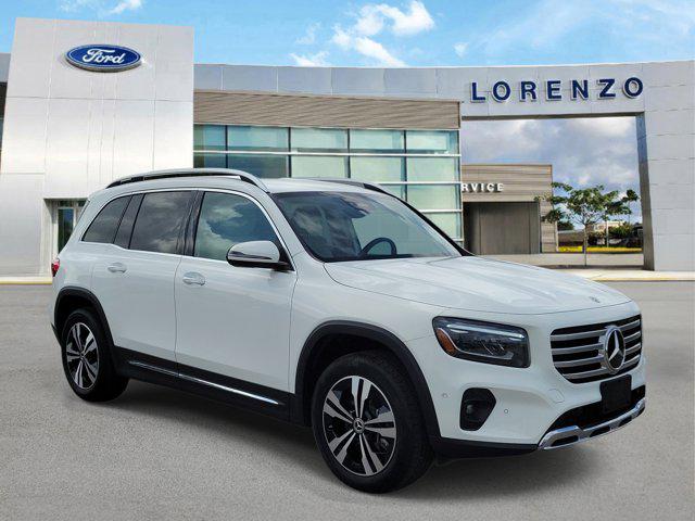 2025 Mercedes-Benz GLB Base