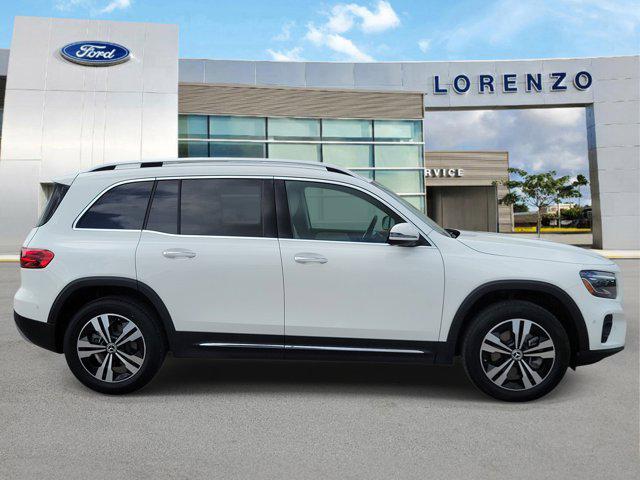 2025 Mercedes-Benz GLB Base