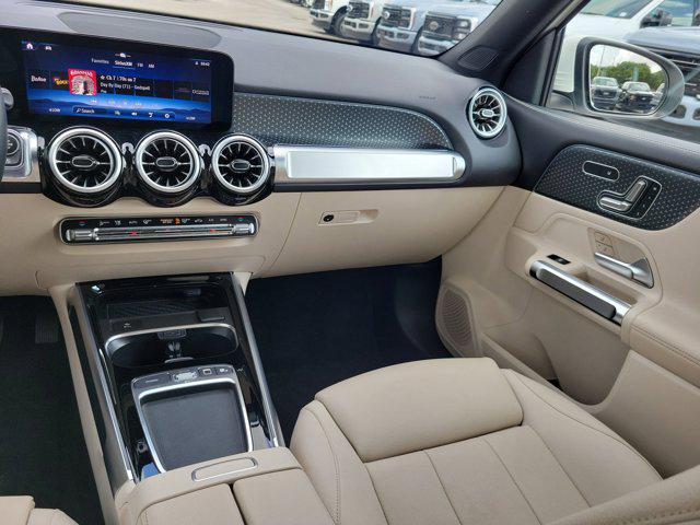 2025 Mercedes-Benz GLB Base