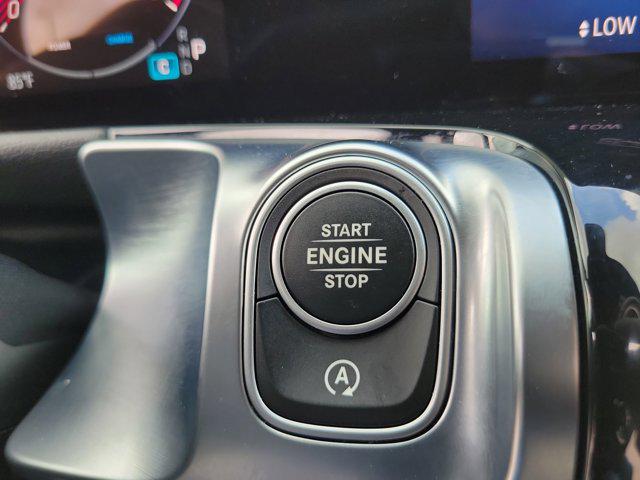 2025 Mercedes-Benz GLB Base