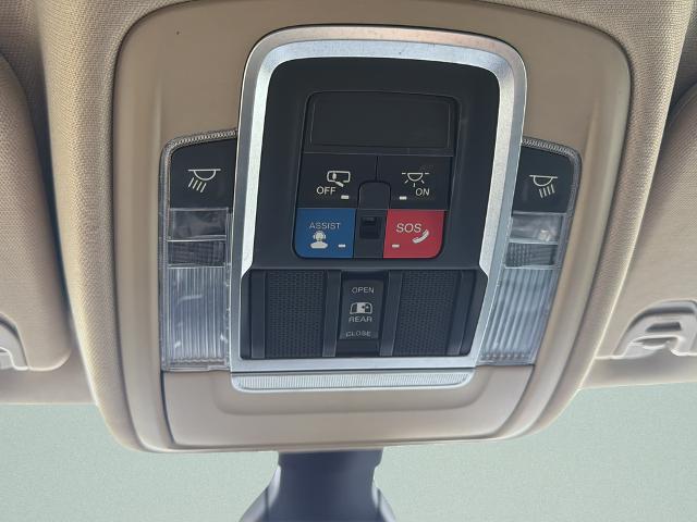 2020 Ram 1500 Laramie Crew Cab 4x4 5'7" Box