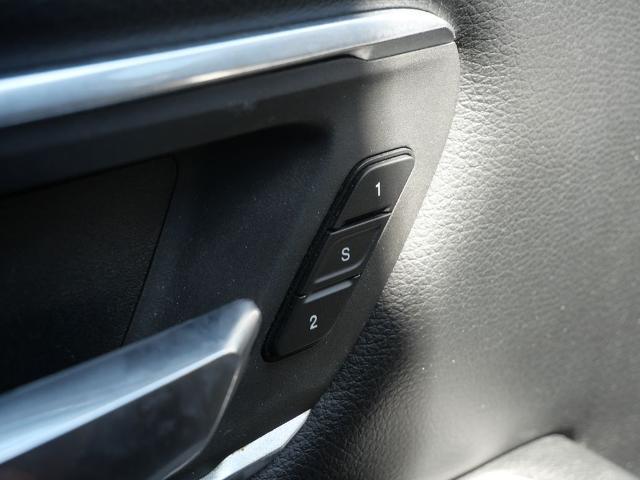 2020 Ram 1500 Laramie Crew Cab 4x4 5'7" Box
