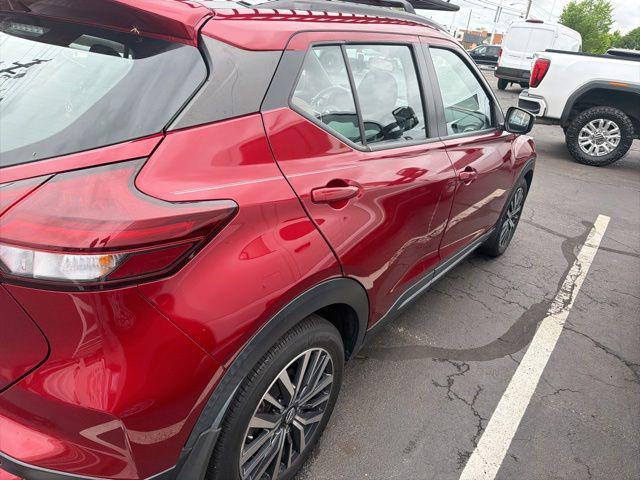 2021 Nissan Kicks SR Xtronic CVT