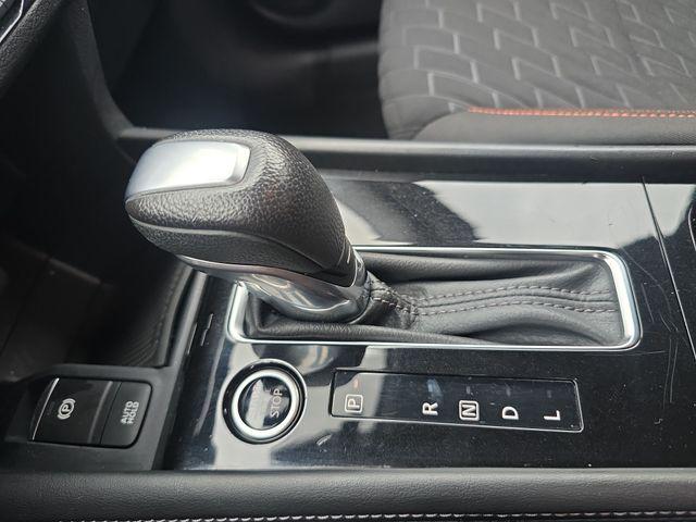 2021 Nissan Kicks SR Xtronic CVT
