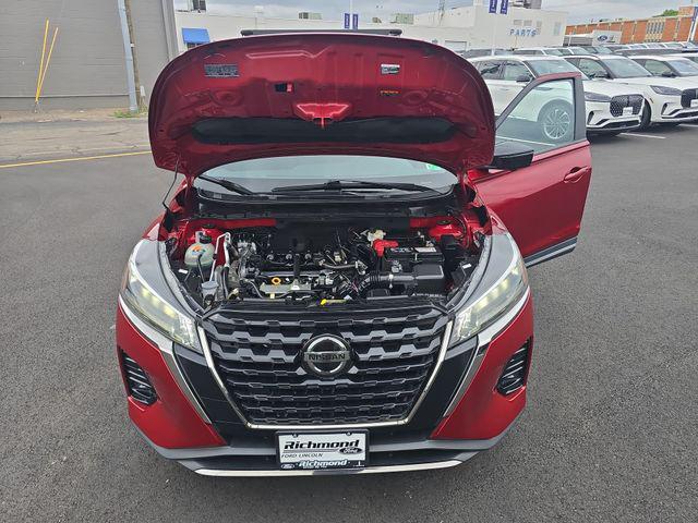 2021 Nissan Kicks SR Xtronic CVT