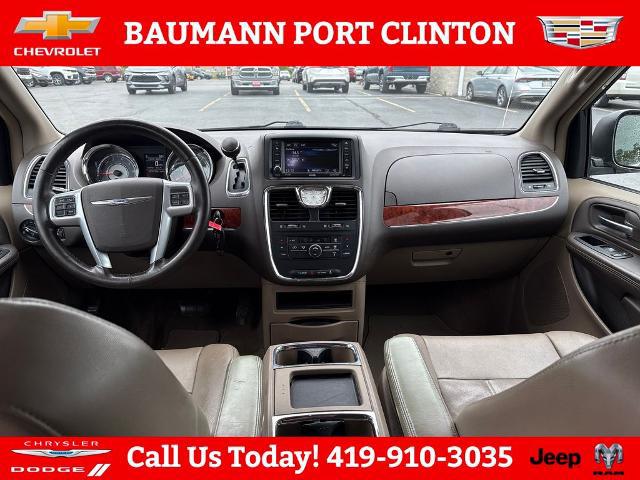 2013 Chrysler Town & Country Touring