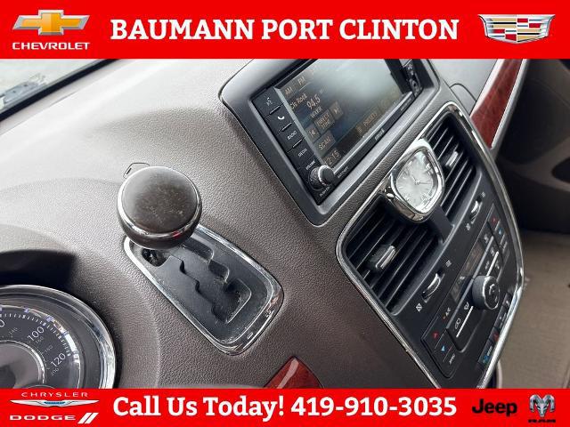 2013 Chrysler Town & Country Touring