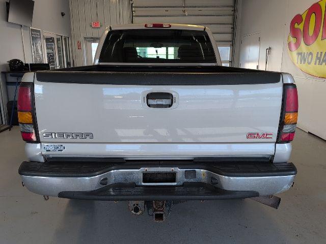 2005 GMC Sierra 2500HD SLE