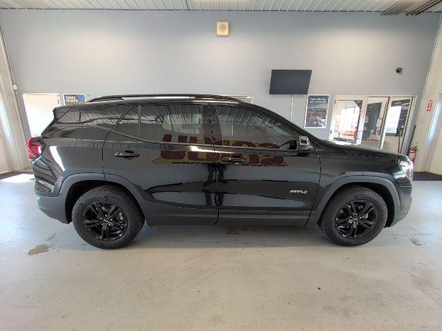 2024 GMC Terrain AWD AT4