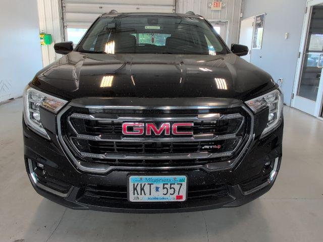 2024 GMC Terrain AWD AT4