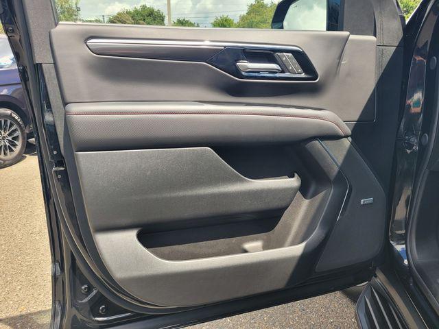 2025 Chevrolet Tahoe 4WD RST