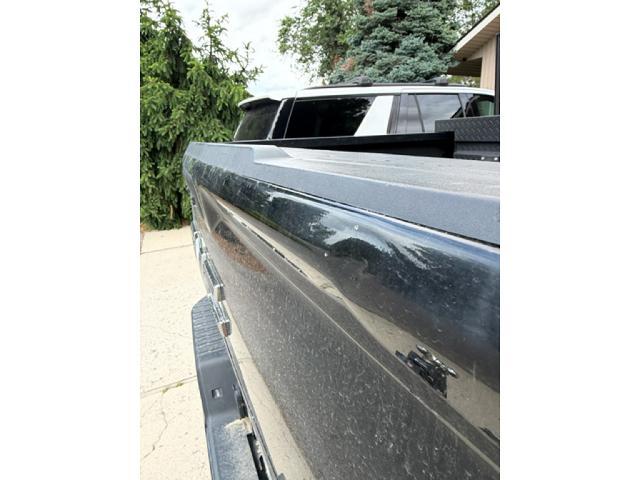 2022 GMC Sierra 1500 Limited 4WD Crew Cab Short Box AT4