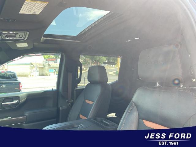 2022 GMC Sierra 1500 Limited 4WD Crew Cab Short Box AT4