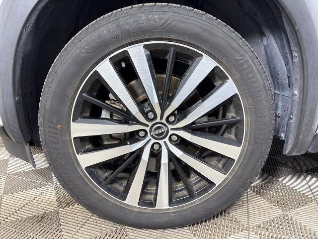 2023 Nissan Pathfinder Platinum FWD
