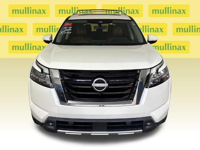 2023 Nissan Pathfinder Platinum FWD