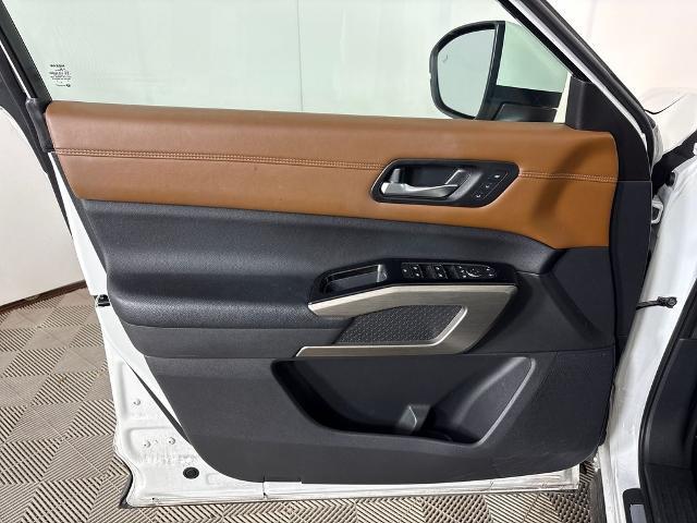 2023 Nissan Pathfinder Platinum FWD