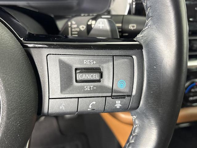 2023 Nissan Pathfinder Platinum FWD