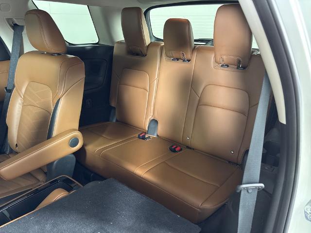 2023 Nissan Pathfinder Platinum FWD