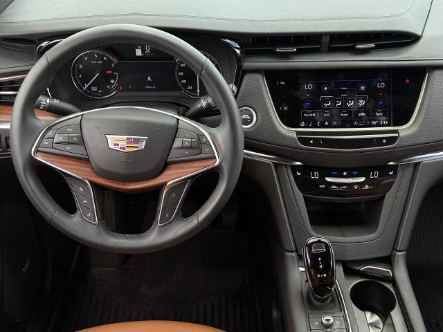2025 Cadillac XT5 FWD Premium Luxury