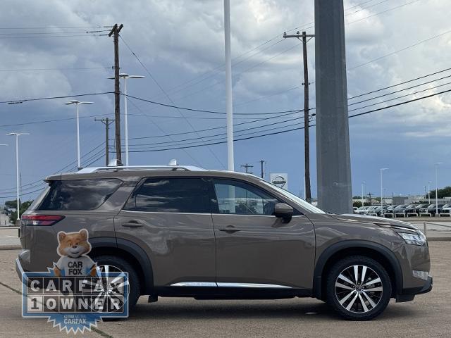 2023 Nissan Pathfinder Platinum FWD