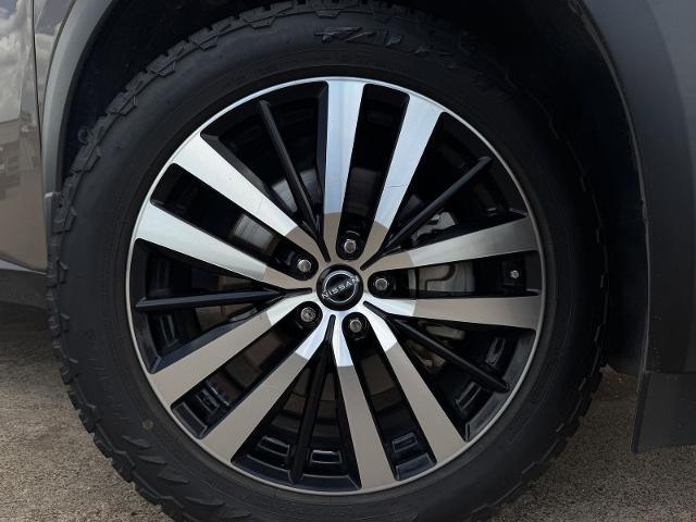 2023 Nissan Pathfinder Platinum FWD