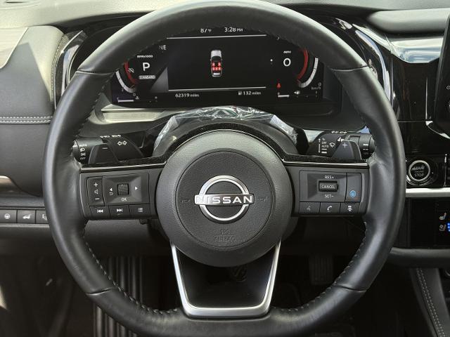 2023 Nissan Pathfinder Platinum FWD