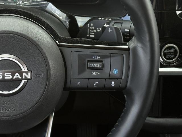 2023 Nissan Pathfinder Platinum FWD