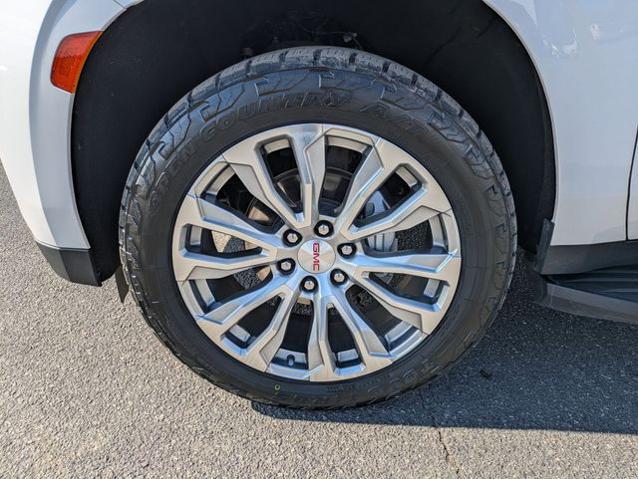 2022 GMC Yukon 4WD Denali