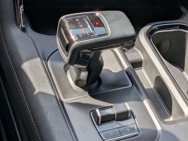 2023 GMC Sierra 1500 4WD Crew Cab Short Box AT4
