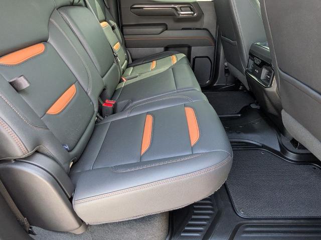 2023 GMC Sierra 1500 4WD Crew Cab Short Box AT4