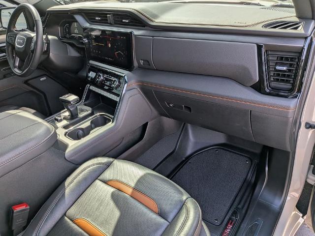 2023 GMC Sierra 1500 4WD Crew Cab Short Box AT4