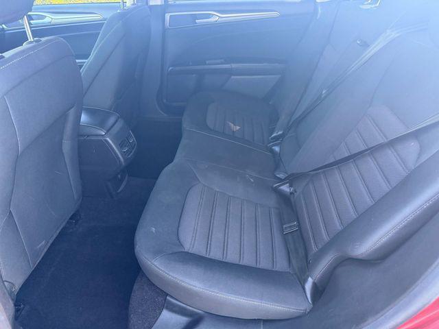 2020 Ford Fusion SE
