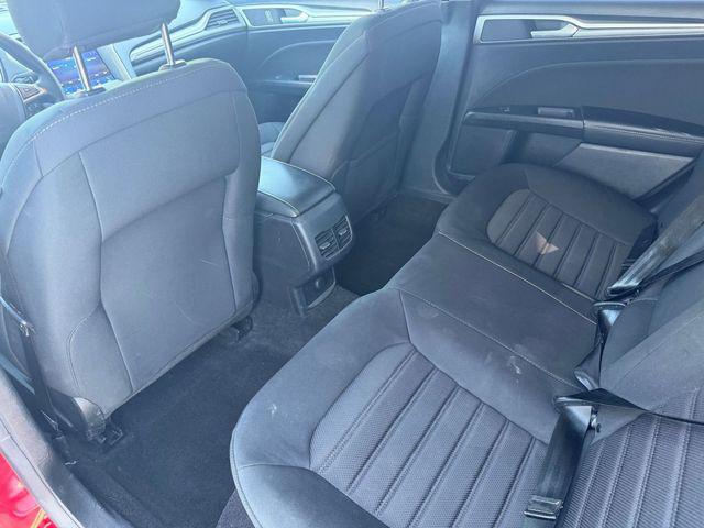 2020 Ford Fusion SE