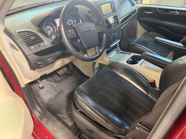 2014 Chrysler Town & Country Touring-L 30th Anniversary