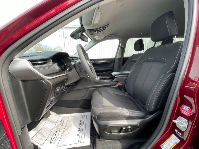 2023 Jeep Grand Cherokee L Laredo 4x4