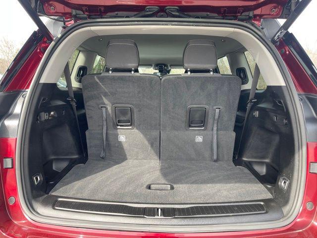 2023 Jeep Grand Cherokee L Laredo 4x4