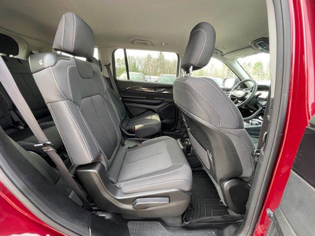 2023 Jeep Grand Cherokee L Laredo 4x4