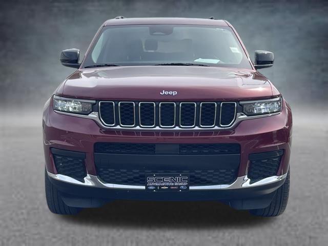 2023 Jeep Grand Cherokee L Laredo 4x4