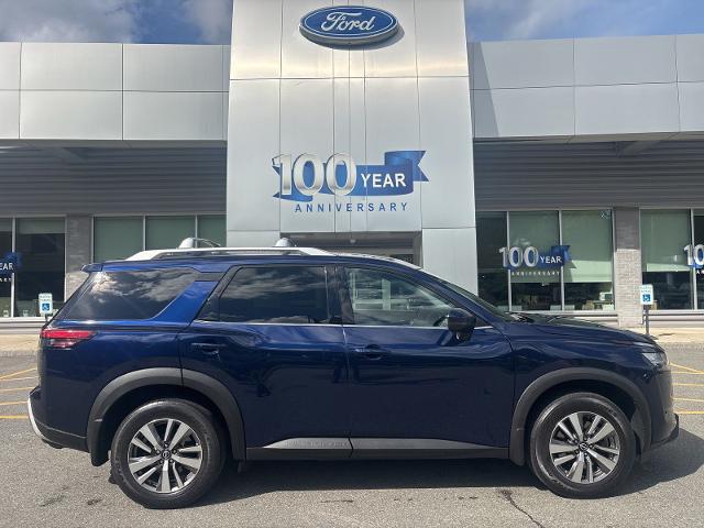 2022 Nissan Pathfinder SL 4WD
