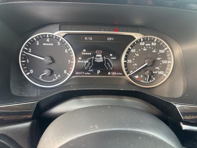 2022 Nissan Pathfinder SL 4WD