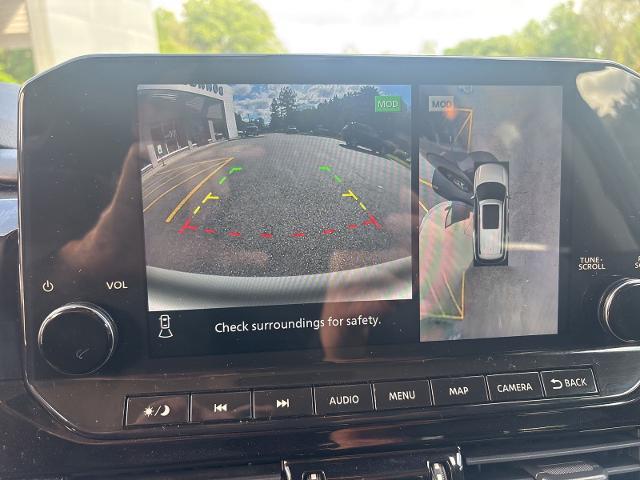 2022 Nissan Pathfinder SL 4WD