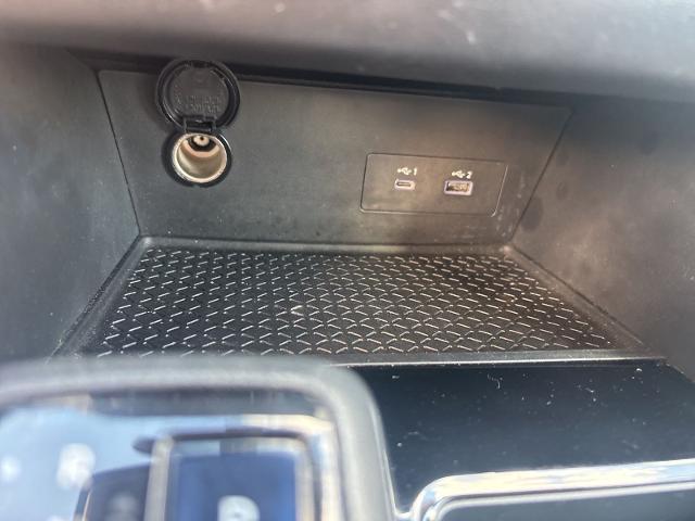 2022 Nissan Pathfinder SL 4WD