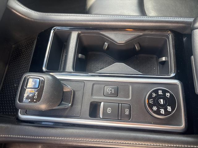 2022 Nissan Pathfinder SL 4WD