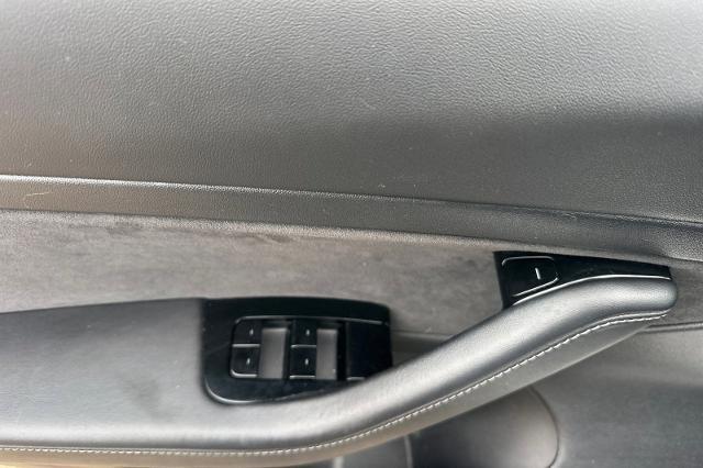 2020 Tesla Model 3 Standard Range Rear-Wheel Drive