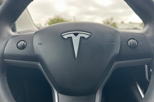 2020 Tesla Model 3 Standard Range Rear-Wheel Drive