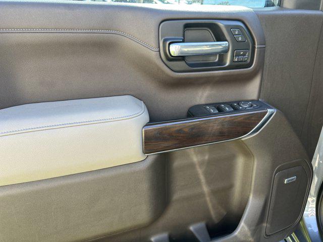 2020 GMC Sierra 1500 4WD Crew Cab Short Box SLT