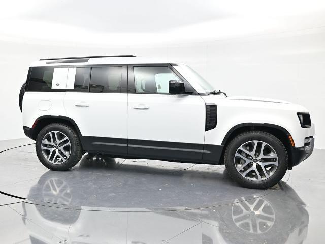 2024 Land Rover Defender 110 P400 S